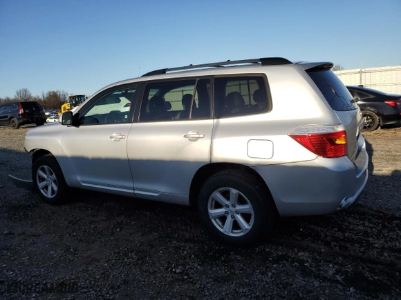 2010 Toyota Highlander with VIN 5TDBK3EH7AS006069, listed as a Copart auction lot 48087925 with 212,852 mi miles and Salvage Title. Bid and sale history available at carsss.com. Image 2.