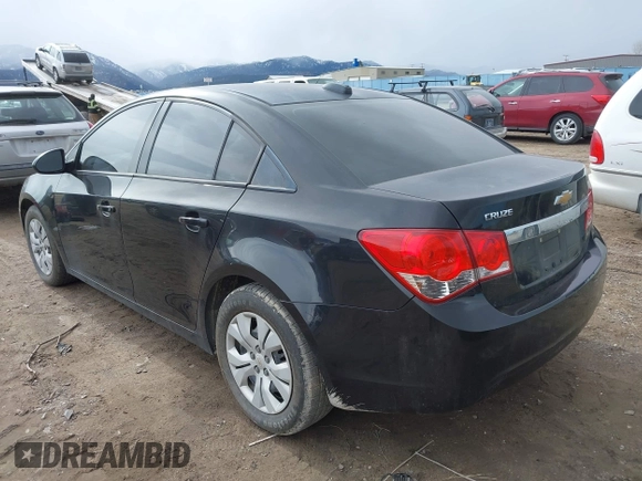 2015 Chevrolet Cruze LS z VIN 1G1PA5SH3F7174987, wystawiony jako IAAI lot #41836141 z przebiegiem 161 728 mil mil oraz . Historia ofert i sprzedaży dostępna na DreamBid. Obrazek 3.
