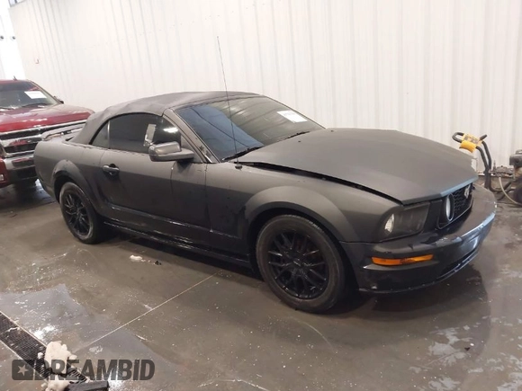 2006 Ford Mustang Standard with VIN 1ZVHT84N365266135, listed as a IAAI auction lot 41751256 with 135,621 mi miles and . Bid and sale history available at carsss.com. Image 1.