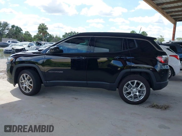 2024 Jeep Compass Latitude Lux с VIN 3C4NJDFN5RT104769, выставлен на аукционе IAAI как лот 42585680 с пробегом 7 162 миль миль и . История ставок и продаж доступна на DreamBid. Изображение 13.