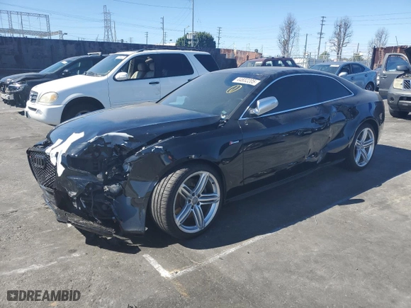 2014 Audi S5 Premium Plus with VIN WAUCGAFR8EA060790, listed as a Copart auction lot 44832205 with 121190 miles and Salvage Title. Bid and sale history available at carsss.com. Image 1.