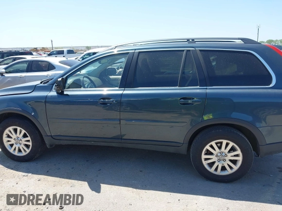 2008 Volvo XC90 I6 with VIN YV4CY982581447944, listed as a IAAI auction lot 42000304 with 132,899 mi miles. Bid and sale history available at carsss.com. Image 14.