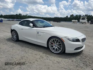 2009 BMW Z4 sDrive35i with VIN WBALM73519E381601, listed as a Copart auction lot 60823745 with 75,635 mi miles and Salvage title. Bid and sale history available at DreamBid. Image 4.