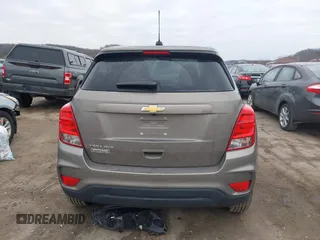 2022 Chevrolet Trax LS with VIN KL7CJNSM4NB514112, listed as a IAAI auction lot 41069182 with 86,331 mi miles. Bid and sale history available at carsss.com. Image 17.