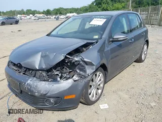 2014 Volkswagen Golf TDI w/Sunroof & Nav с VIN WVWDM7AJ7EW006825, выставлен на аукционе IAAI как лот 42505465 с пробегом 81 833 миль миль и . История ставок и продаж доступна на DreamBid. Изображение 2.
