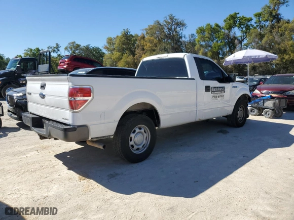 2014 Ford F-150 XL with VIN 1FTMF1CM1EKG07492, listed as a Copart auction lot 49982015 with 137,894 mi miles and Salvage Title. Bid and sale history available at carsss.com. Image 3.