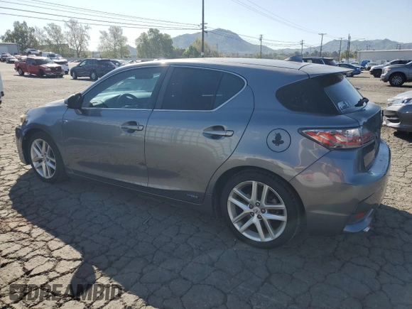 2015 Lexus CT 200h z VIN JTHKD5BH3F2212187, wystawiony jako Copart lot #50903375 z przebiegiem 222 749 mil mil oraz Tytuł czysty. Historia ofert i sprzedaży dostępna na DreamBid. Obrazek 2.