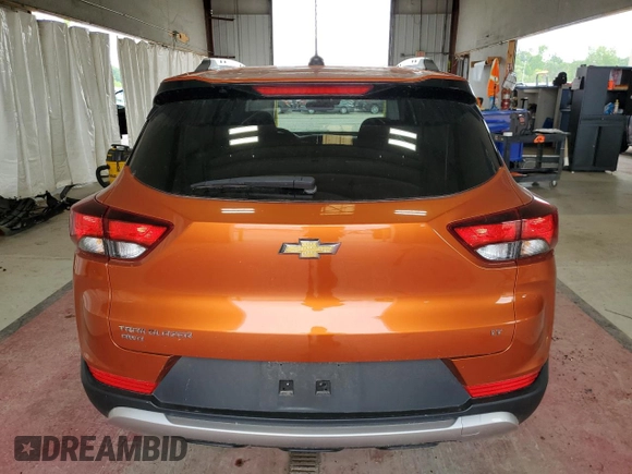 2022 Chevrolet TrailBlazer LT with VIN KL79MRSL7NB038700, listed as a Copart auction lot 59368614 with 34,463 mi miles and Salvage Title. Bid and sale history available at DreamBid. Image 6.