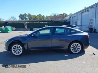 2022 Tesla Model 3 Long Range with VIN 5YJ3E1EB3NF290550, listed as a IAAI auction lot 41826287 with 67,648 mi miles and . Bid and sale history available at DreamBid. Image 15.
