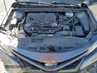2022 Toyota Camry Hybrid XSE z VIN 4T1K31AK9NU571486, wystawiony jako Copart lot #53205645 z przebiegiem 85 519 mil mil oraz Szkoda całkowita • Salvage title. Historia ofert i sprzedaży dostępna na DreamBid. Obrazek 7.