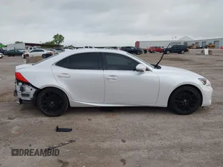 2017 Lexus IS 300 z VIN JTHCM1D21H5025621, wystawiony jako IAAI lot #42121222 z przebiegiem 81 709 mil mil oraz . Historia ofert i sprzedaży dostępna na DreamBid. Obrazek 14.