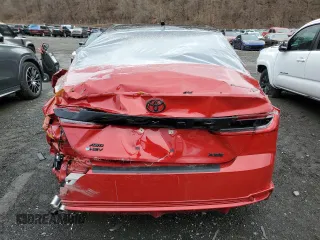 2025 Toyota Camry LE z VIN 4T1DBADK7SU010111, wystawiony jako Copart lot #49483295 z przebiegiem 2 765 mil mil oraz Szkoda całkowita • Salvage title. Historia ofert i sprzedaży dostępna na DreamBid. Obrazek 6.