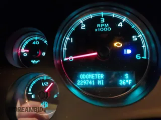 2009 GMC Yukon XL SLT with VIN 1GKFK16349R246350, listed as a IAAI auction lot 41567536 with 229,741 mi miles and . Bid and sale history available at DreamBid. Image 15.