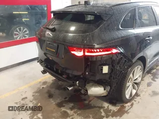 2017 Jaguar F-Pace 35t R-Sport with VIN SADCL2BV3HA068568, listed as a IAAI auction lot 41437570 with 39,025 mi miles and . Bid and sale history available at DreamBid. Image 17.