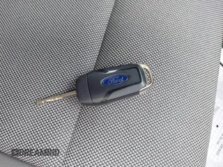 2018 Ford F-150 XL с VIN 1FTMF1CB5JKC73458, выставлен на аукционе IAAI как лот 42409236 с пробегом Не указан миль и . История ставок и продаж доступна на DreamBid. Изображение 11.