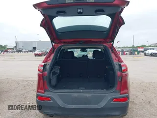 2017 Jeep Cherokee Sport с VIN 1C4PJLAB4HD231162, выставлен на аукционе IAAI как лот 41937402 с пробегом 84 475 миль миль и . История ставок и продаж доступна на DreamBid. Изображение 19.