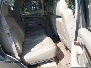 2002 Cadillac Escalade z VIN 1GYEC63T82R138951, wystawiony jako IAAI lot #42164804 z przebiegiem 265 812 mil mil oraz . Historia ofert i sprzedaży dostępna na DreamBid. Obrazek 8.