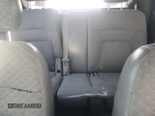 2004 GMC Envoy SLE z VIN 1GKES12S046211789, wystawiony jako Copart lot #52145585 z przebiegiem 193 557 mil mil oraz Nie do naprawy • Non repairable. Historia ofert i sprzedaży dostępna na DreamBid. Obrazek 10.