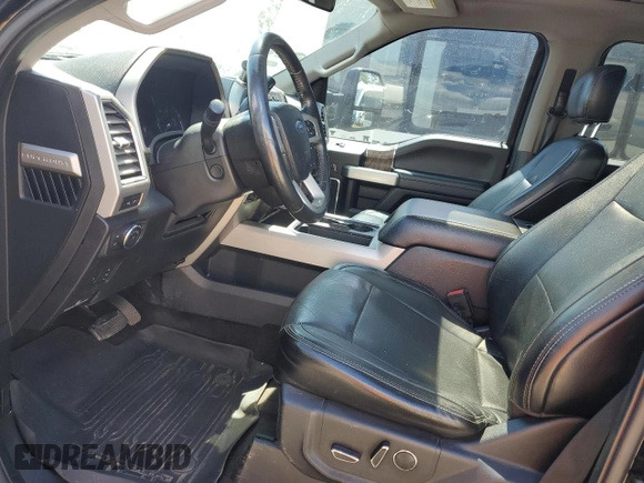 2017 Ford F-250 Lariat z VIN 1FT7W2BTXHEF17286, wystawiony jako Copart lot #55722875 z przebiegiem 75 231 mil mil oraz Czysty tytuł • Clean title. Historia ofert i sprzedaży dostępna na DreamBid. Obrazek 7.