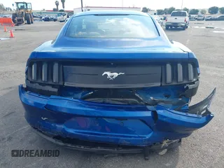 2018 Ford Mustang EcoBoost z VIN 1FA6P8TH0J5172447, wystawiony jako IAAI lot #41657679 z przebiegiem 21 422 mil mil oraz . Historia ofert i sprzedaży dostępna na DreamBid. Obrazek 16.