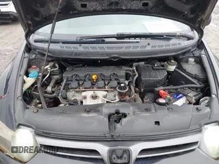 2008 Honda Civic Cpe LX with VIN 2HGFG11668H550200, listed as a IAAI auction lot 42009260 with 179,896 mi miles. Bid and sale history available at carsss.com. Image 10.