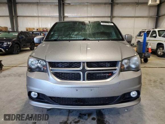 2019 Dodge Grand Caravan GT with VIN 2C4RDGEG5KR688239, listed as a Copart auction lot 53791835 with 113,451 mi miles and Salvage Title. Bid and sale history available at DreamBid. Image 5.