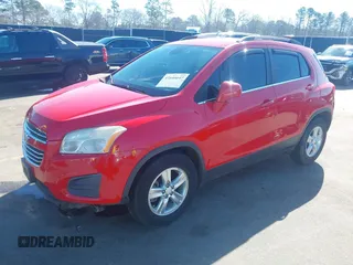 2015 Chevrolet Trax LT with VIN 3GNCJLSB8FL216708, listed as a IAAI auction lot 41646647 with 106,405 mi miles. Bid and sale history available at carsss.com. Image 17.