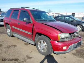 2002 Chevrolet TrailBlazer LS with VIN 1GNDT13S422138585, listed as a IAAI auction lot 41498102 with 1 mi miles. Bid and sale history available at carsss.com. Image 1.