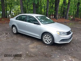 2015 Volkswagen Jetta SE z VIN 3VWD17AJ4FM268616, wystawiony jako IAAI lot #42242044 z przebiegiem 170 855 mil mil oraz . Historia ofert i sprzedaży dostępna na DreamBid. Obrazek 1.
