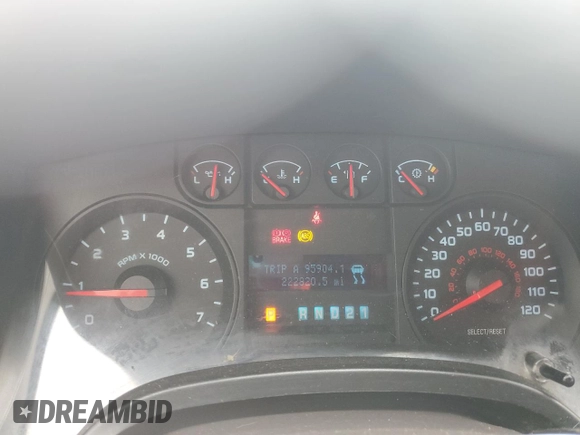 2009 Ford F-150 STX with VIN 1FTRX12W09FA04019, listed as a Copart auction lot 58752715 with 222,820 mi miles and Clean title. Bid and sale history available at DreamBid. Image 9.