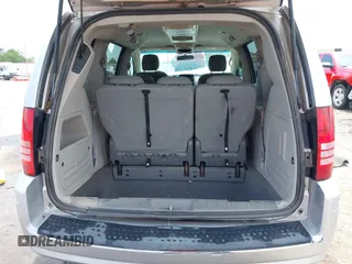 2008 Chrysler Town & Country Touring with VIN 2A8HR54P88R671360, listed as a IAAI auction lot 42104217 with 212,828 mi miles and . Bid and sale history available at DreamBid. Image 16.
