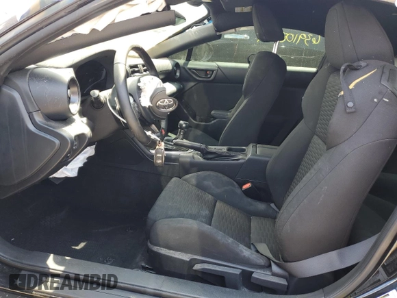 2022 Toyota 86 with VIN JF1ZNBC13N8755781, listed as a Copart auction lot 63910824 with 37,814 mi miles and Salvage Title. Bid and sale history available at DreamBid. Image 7.