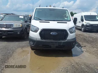 2024 Ford Transit z VIN 1FTYE2Y87RKA82840, wystawiony jako IAAI lot #42644818 z przebiegiem 10 940 mil mil oraz . Historia ofert i sprzedaży dostępna na DreamBid. Obrazek 12.