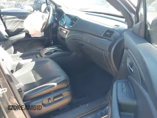 2019 Honda Passport EX-L with VIN 5FNYF7H54KB000467, listed as a IAAI auction lot 41342341 with 172,811 mi miles and . Bid and sale history available at carsss.com. Image 5.