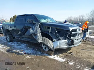 2016 Ram 1500 Tradesman z VIN 1C6RR7ST8GS137187, wystawiony jako IAAI lot #41608461 z przebiegiem 201 765 mil mil oraz . Historia ofert i sprzedaży dostępna na DreamBid. Obrazek 1.