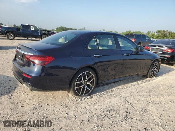 2021 Mercedes-Benz E 350 z VIN W1KZF8DB0MA960781, wystawiony jako Copart lot #55666175 z przebiegiem Nie podano mil oraz Nie do naprawy • Non repairable. Historia ofert i sprzedaży dostępna na DreamBid. Obrazek 3.