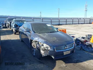 2012 Nissan Maxima S z VIN 1N4AA5AP2CC820762, wystawiony jako IAAI lot #41868626 z przebiegiem 280 000 mil mil oraz . Historia ofert i sprzedaży dostępna na DreamBid. Obrazek 1.