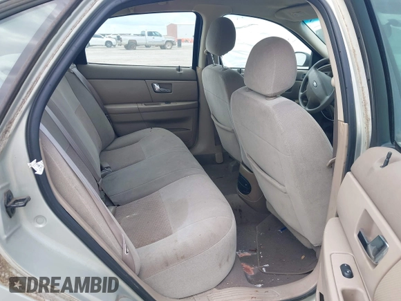 2003 Ford Taurus LX Standard z VIN 1FAFP52U43A149177, wystawiony jako IAAI lot #42227480 z przebiegiem 140 379 mil mil oraz . Historia ofert i sprzedaży dostępna na DreamBid. Obrazek 8.