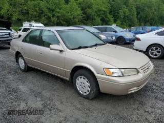 1997 Toyota Camry LE z VIN 4T1BG22K3VU819353, wystawiony jako Copart lot #58141275 z przebiegiem 32 935 mil mil oraz Czysty tytuł • Clean title. Historia ofert i sprzedaży dostępna na DreamBid. Obrazek 4.
