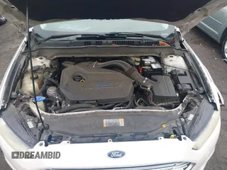 2013 Ford Fusion SE with VIN 3FA6P0HR5DR246577, listed as a IAAI auction lot 40777607 with 224,994 mi miles. Bid and sale history available at carsss.com. Image 10.
