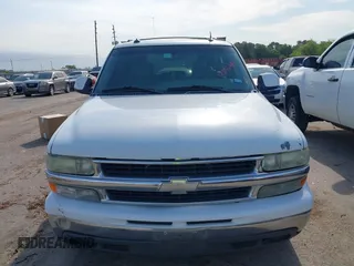 2003 Chevrolet Tahoe LT z VIN 1GNEC13Z53R314957, wystawiony jako IAAI lot #42035283 z przebiegiem 358 174 mil mil oraz . Historia ofert i sprzedaży dostępna na DreamBid. Obrazek 6.