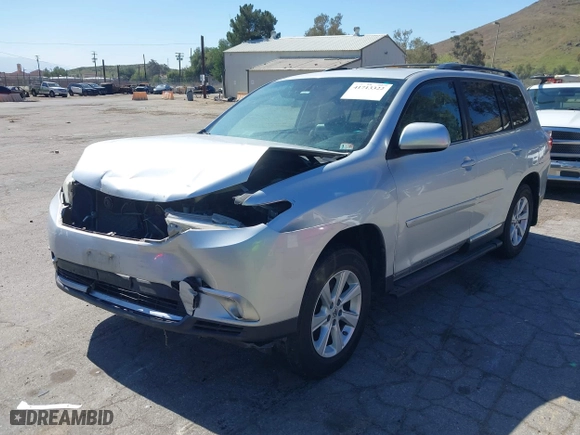 2011 Toyota Highlander with VIN 5TDBK3EH2BS060560, listed as a IAAI auction lot 41713322 with 143,122 mi miles. Bid and sale history available at carsss.com. Image 16.