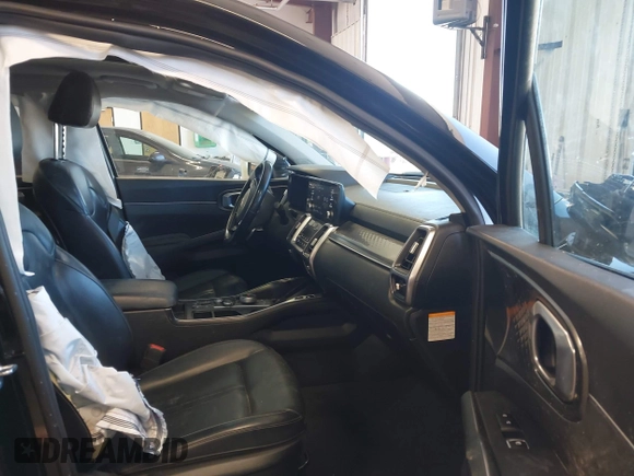 2021 Kia Sorento EX with VIN KNDRH4LG3M5018873, listed as a IAAI auction lot 42373212 with 98,182 mi miles and . Bid and sale history available at DreamBid. Image 5.