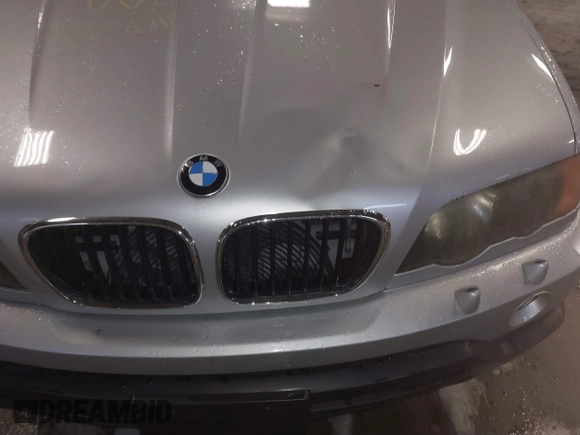 2001 BMW X5 3.0i with VIN WBAFA53571LM79025, listed as a IAAI auction lot 41183569 with 255,640 mi miles. Bid and sale history available at carsss.com. Image 6.