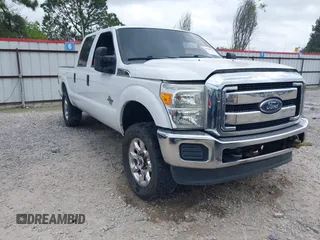 2014 Ford Super Duty F-250 SRW XL with VIN 1FT7W2BT5EEA34333, listed as a IAAI auction lot 41904055 with 200,348 mi miles. Bid and sale history available at carsss.com. Image 1.