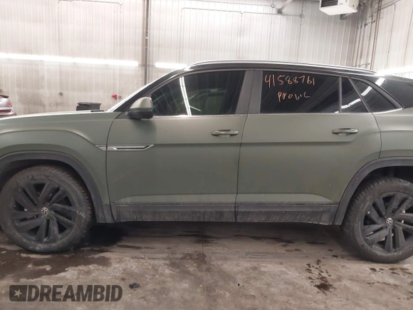 2022 Volkswagen Atlas SE with VIN 1V2KC2CA3NC207745, listed as a IAAI auction lot 41588761 with 99,206 mi miles and . Bid and sale history available at DreamBid. Image 15.