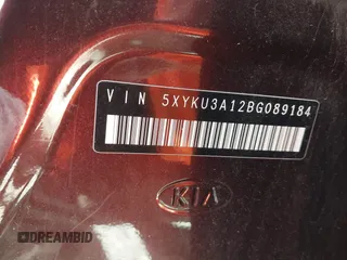 2011 Kia Sorento EX with VIN 5XYKU3A12BG089184, listed as a IAAI auction lot 41145941 with 111,597 mi miles. Bid and sale history available at carsss.com. Image 9.