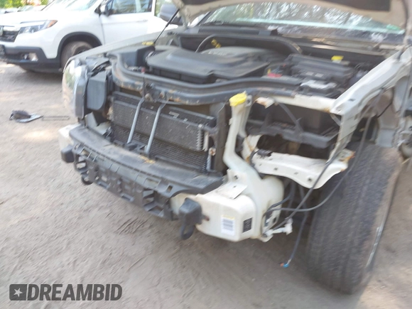 2005 Jeep Grand Cherokee Limited with VIN 1J8HR58225C639457, listed as a IAAI auction lot 42431008 with 126,437 mi miles and . Bid and sale history available at DreamBid. Image 6.