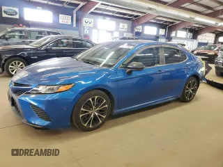 2018 Toyota Camry LE with VIN 4T1B11HK1JU024914, listed as a Copart auction lot 57768345 with 118,623 mi miles and Salvage title. Bid and sale history available at DreamBid. Image 1.
