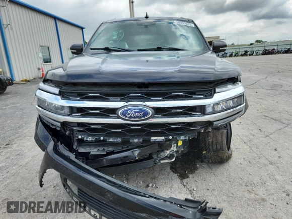2022 Ford Expedition Max Limited z VIN 1FMJK2AT2NEA57566, wystawiony jako Copart lot #58993535 z przebiegiem 130 913 mil mil oraz Szkoda całkowita • Salvage title. Historia ofert i sprzedaży dostępna na DreamBid. Obrazek 5.